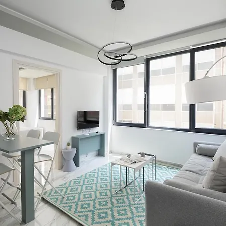 Apartment Innovative Majestic Corner In Ladadika
